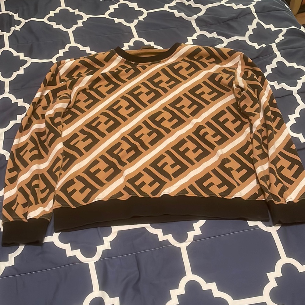 Authentic Medium Fendi sweater. Lightly worn, 8/10 condition.